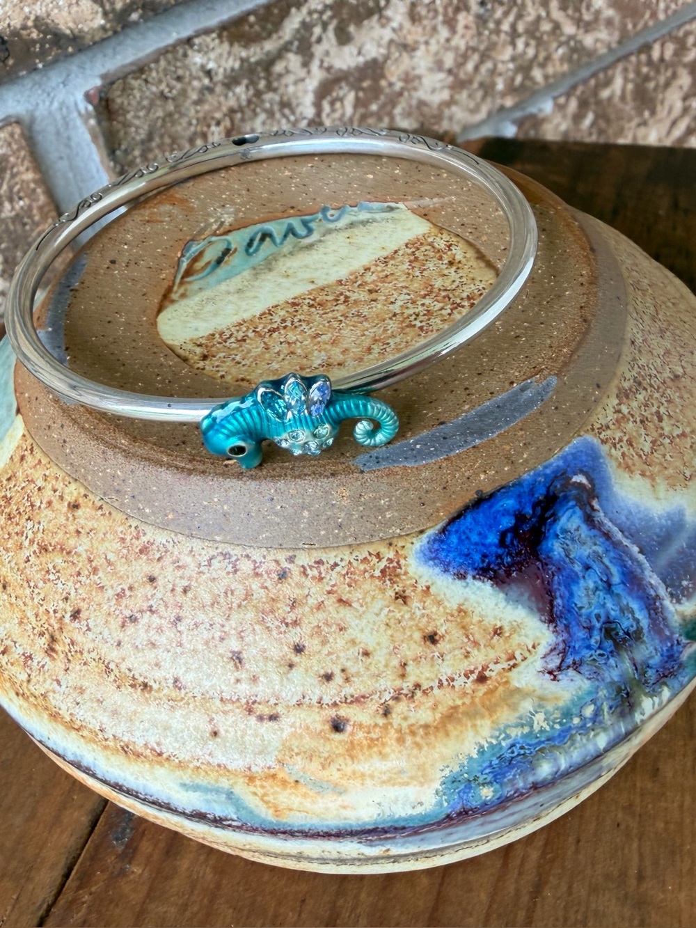 Vintage Brighton Petite Marvels Seahorse Charm Bangle Bracelet 7 3/4” Excellent!